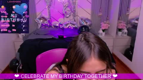 Snapshot of alessia_moore chatting on 05.27.26 Alessia online show from 05.27.26