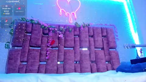 Snapshot of alessiadouce chatting on 03.11.25 Alessia online show from 03.11.25