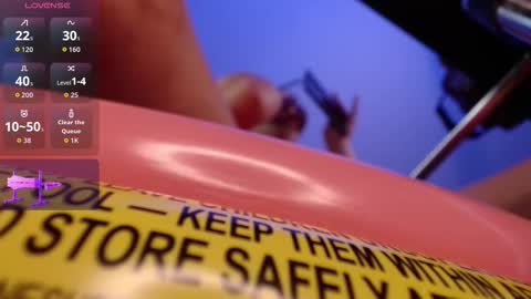 Snapshot of alessiadouce chatting on 11.28.25 Alessia online show from 11.28.25