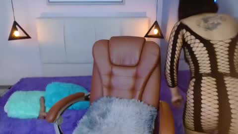 Snapshot of alessiaval chatting on 02.12.25 Valery online show from 02.12.25