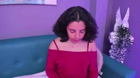 Snapshot of alessiia__ chatting on 12.23.25 alessiia__ online show from 12.23.25