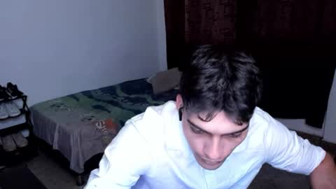 Snapshot of alessio_vale chatting on 02.04.26 alessio Vale online show from 02.04.26