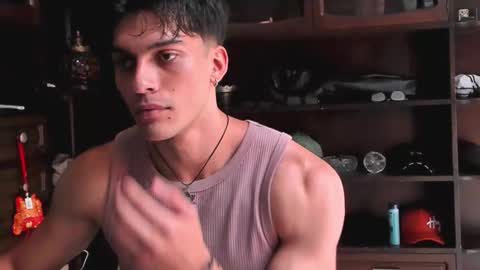 Snapshot of alessio_vale chatting on 03.12.26 alessio Vale online show from 03.12.26