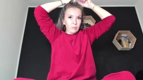 Snapshot of alesys69 chatting on 10.10.25 alesys69 online show from 10.10.25