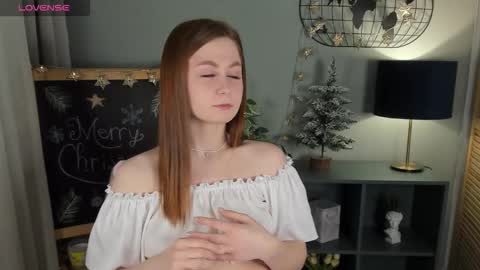 Snapshot of alettablacck chatting on 12.16.25 alettablacck online show from 12.16.25