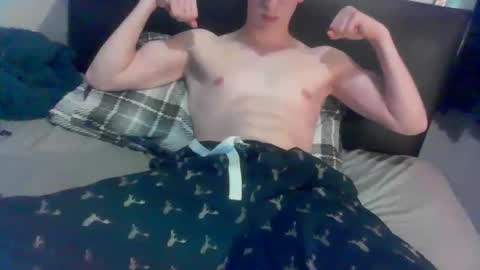 Snapshot of alex15880 chatting on 11.07.25 alex15880 online show from 11.07.25