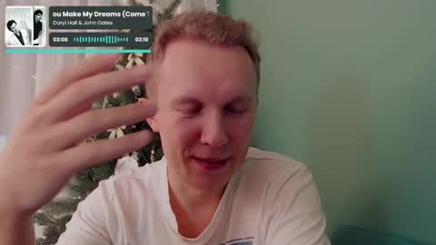 Snapshot of alex_amazing chatting on 01.13.25 Alex Amazing online show from 01.13.25