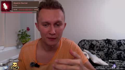 Snapshot of alex_amazing chatting on 10.07.25 Alex Amazing online show from 10.07.25