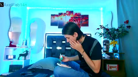 Snapshot of alex_and_fabian chatting on 01.10.25 sneider online show from 01.10.25