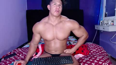 Snapshot of alex_bigcumvez chatting on 01.10.25 perseuz online show from 01.10.25