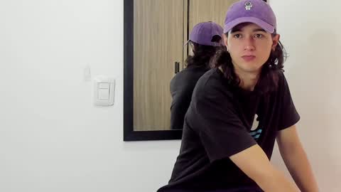 alex_connorr online show from 01.29.25