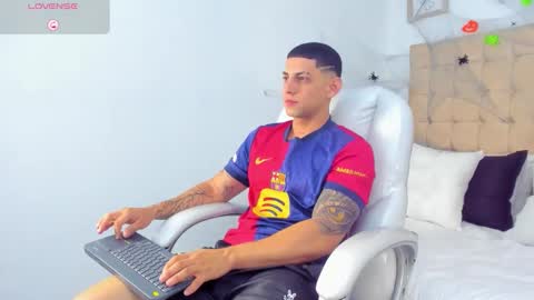 alex online show from 10.04.25