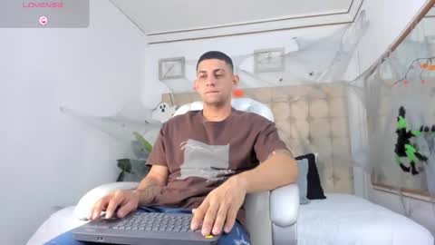 alex online show from 10.15.25