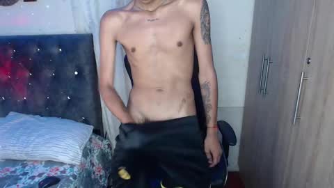 Snapshot of alex_diorrr chatting on 01.29.25 Alex online show from 01.29.25