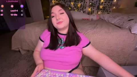 Snapshot of alex_dreams_ chatting on 02.11.25 Alex online show from 02.11.25