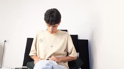 Snapshot of alex_mark_ chatting on 10.28.25 alex_mark_ online show from 10.28.25