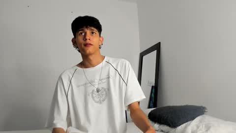 Snapshot of alex_mark_ chatting on 11.13.25 alex_mark_ online show from 11.13.25