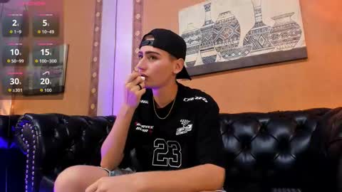 Snapshot of alex_millerss chatting on 10.18.25 ALEX online show from 10.18.25