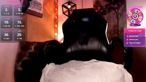 Snapshot of alex_millerss chatting on 11.22.25 ALEX online show from 11.22.25