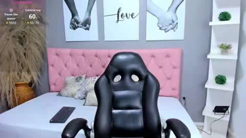 Snapshot of alex_pierce_ chatting on 02.28.26 Alex online show from 02.28.26