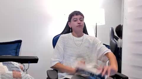 Residente0xxx online show from 02.26.25