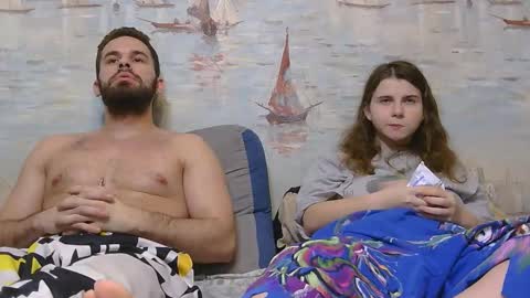 Alex and Sarah online show from 12.16.25