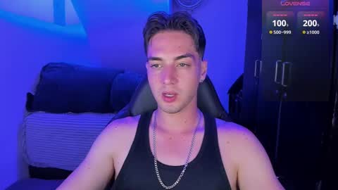 Snapshot of alex_smith0 chatting on 02.22.25 online show from 02.22.25