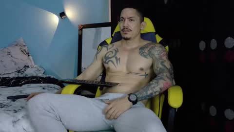 alex_sthorm online show from 04.30.26