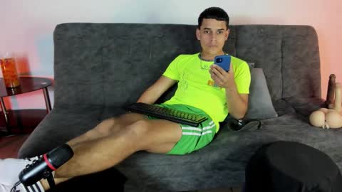 Snapshot of alex_woll11 chatting on 11.02.25 Alex Woll online show from 11.02.25