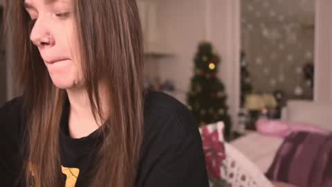 Snapshot of alexa_feels chatting on 12.29.24 Little Duck homie online show from 12.29.24