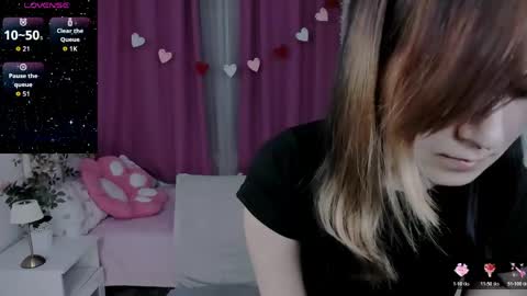 Snapshot of alexa_lexi chatting on 05.26.26 alexa_lexi online show from 05.26.26
