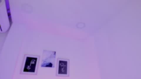 Alexa Millers online show from 02.13.25