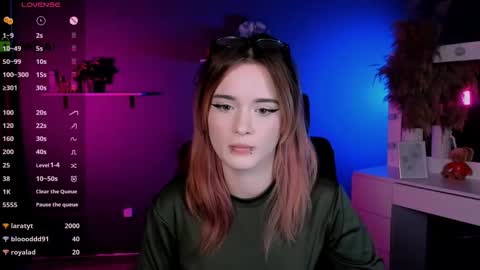 Snapshot of alexa_night_ chatting on 10.10.25 alexa_night_ online show from 10.10.25