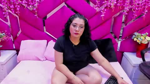 alexa sanz online show from 12.04.25