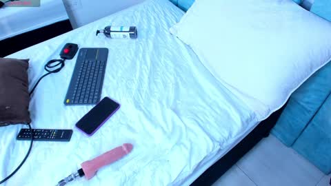 Snapshot of alexaa_small chatting on 12.27.24 alexaa_small online show from 12.27.24