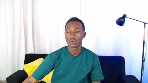 Snapshot of alexaandro18 chatting on 05.19.26 Alexandro online show from 05.19.26