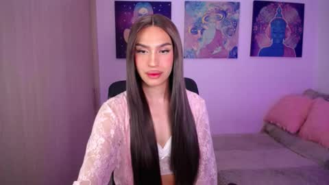 Snapshot of alexabloomx chatting on 02.12.26 Alexa Bloomx online show from 02.12.26