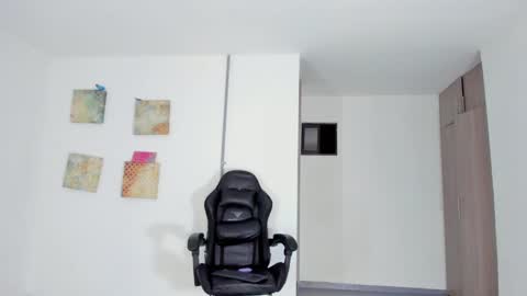 Alexandra Castillo online show from 01.31.25