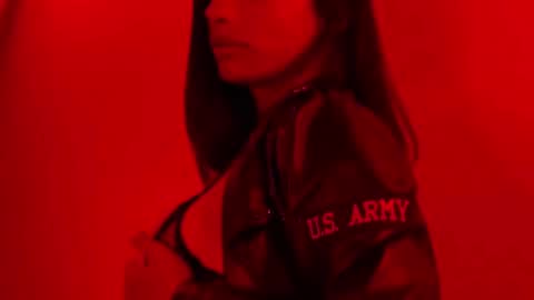 Alexandra Castillo online show from 02.17.25