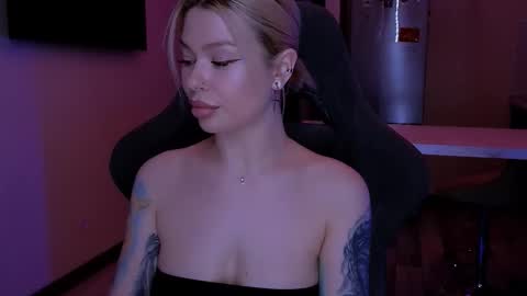 Alexa Mason online show from 01.11.26