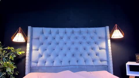 C A M I L A  online show from 10.02.25