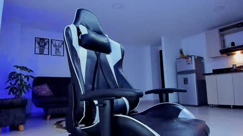 Alex Collin online show from 12.04.24