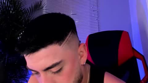 Alexander Diaz online show from 10.13.25