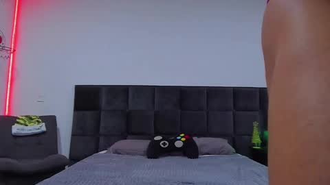 Onlyfansalexmartinezwb  Instagram alexwbmartinez  Twitter martinezcb937 online show from 12.25.24