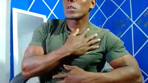 Snapshot of alexander_megan chatting on 03.04.25 alexander online show from 03.04.25