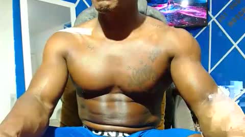 Snapshot of alexander_megan chatting on 10.28.25 alexander online show from 10.28.25