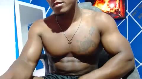 Snapshot of alexander_megan chatting on 11.30.25 alexander online show from 11.30.25