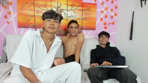 chicos hot online show from 02.24.25