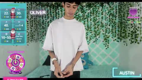 chicos hot online show from 11.17.25