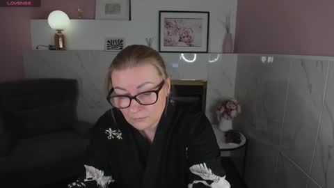 Snapshot of alexandra_kind chatting on 01.15.25 Alexandra online show from 01.15.25